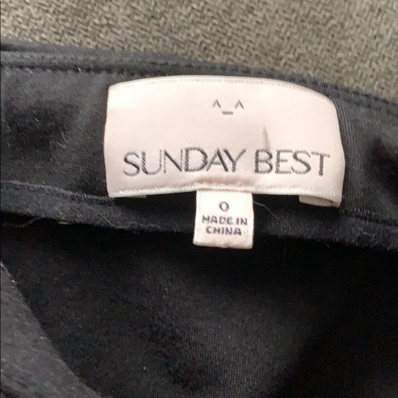 Sunday best pencil skirt - Picture 2 of 3